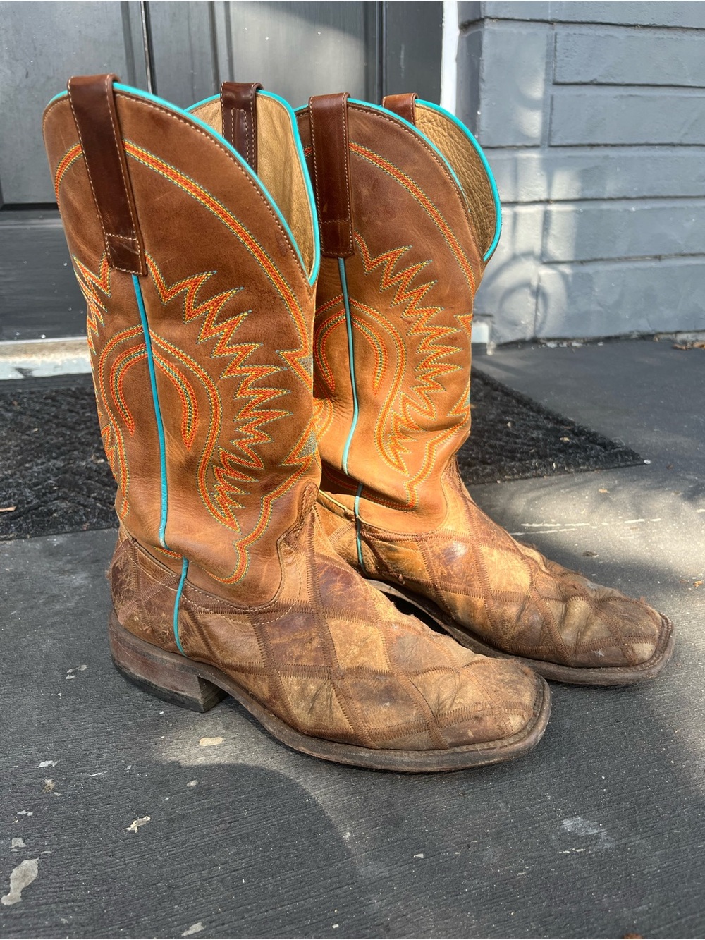 Men's Horsepower Brown Western Cowboy Boots with Turquoise Accent